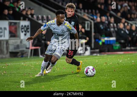 Herning, Danemark. 16th, octobre 2022. Lubambo Musonda (24) d'AC Horsens vu pendant le match Superliga de 3F entre FC Midtjylland et AC Horsens à MCH Arena à Herning. (Crédit photo: Gonzales photo - Morten Kjaer). Banque D'Images