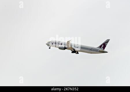 Barcelone, ​​Spain; 21 mai 2022: Qatar Boeing 787-9 Dreamliner avion, décollage de Josep Tarradellas Barcelone-El Prat aéroport Banque D'Images