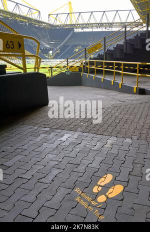 Visite du stade à signal Iduna Arena - le terrain de jeu officiel du FC Borussia Dortmund Banque D'Images