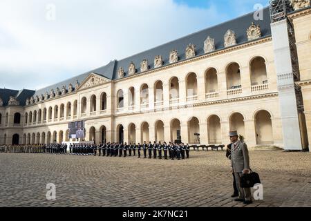 Paris, France. 18th octobre 2022. Intérieur de la grande cour des Invalides lors d'une cérémonie d'hommage aux vétérans de la guerre d'Algérie, à l'Hôtel National des Invalides, à Paris, France sur 18 octobre 2022. Photo par Romain Gaillard/Pool/ABACAPRESS.COM crédit: Abaca Press/Alay Live News Banque D'Images