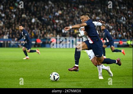 Julien Mattia / le Pictorium - PSG - Marseille - 16/10/2022 - France / Ile-de-France (région) / Paris - Kylian MBappe pendant le match du 11 Banque D'Images