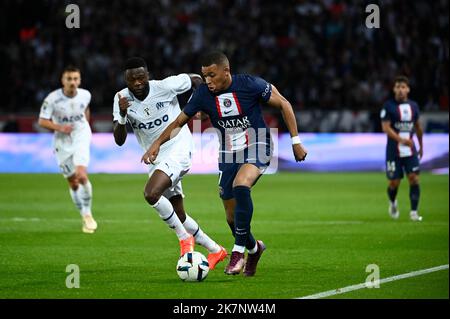 Julien Mattia / le Pictorium - PSG - Marseille - 16/10/2022 - France / Ile-de-France (région) / Paris - Kylian MBappe pendant le match du 11 Banque D'Images