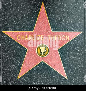 Los Angeles, Etats-Unis - 5 mars 2019 : gros plan de Star sur le Hollywood Walk of Fame pour Charlize Theron. Banque D'Images