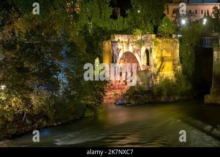 Pons Aemilius la nuit, Rome Italie Banque D'Images