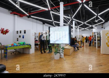 Espace galerie au textile Arts Centre, 505 Carroll St, Brooklyn, New York. Un centre communautaire et éducatif pour les artistes du textile et de la fibre à Gowanus. Banque D'Images