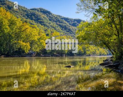 Fayette Station Bridge au-dessus de la Nouvelle rivière dans le parc national de New River gorge et la réserve en Virginie occidentale États-Unis Banque D'Images