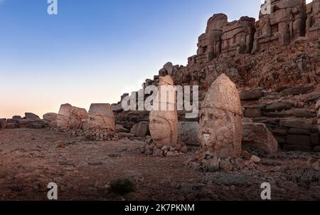 Parc national du mont Nemrut. Sculptures gigantesques de 2000 ans. Inscrit sur la liste du patrimoine culturel mondial de l'UNESCO. Octobre 2022 Banque D'Images