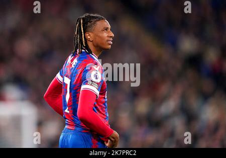 Michael Olise du Crystal Palace pendant le match de la Premier League à Selhurst Park, Londres. Date de la photo: Mardi 18 octobre 2022. Banque D'Images