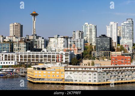Vue sur la Space Needle et le centre-ville de Seattle, Washington, États-Unis Banque D'Images