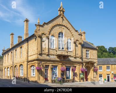 Hôtel de ville de Crewkerne, place du marché, Crewkerne, Somerset, Angleterre, Royaume-Uni Banque D'Images