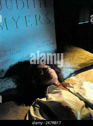 Nancy Kyes film Halloween (USA 1978) réalisateur : John Carpenter 25 octobre 1978 **AVERTISSEMENT** cette photographie est à usage éditorial exclusif et est protégée par FALCON INTERNATIONAL / KIM GOTTLIEB et/ou le photographe désigné par la société de production et ne peut être reproduite que par des publications en liaison avec la promotion du film ci-dessus. Un crédit obligatoire pour FALCON INTERNATIONAL / KIM GOTTLIEB est requis. Aucune utilisation commerciale ne peut être accordée sans autorisation écrite de The film Company. Banque D'Images