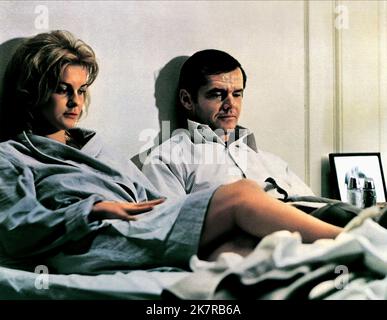 Ann-Margret & Jack Nicholson film : Carnal Knowledge (USA 1971) Directeur : Mike Nichols 30 juin 1971 **AVERTISSEMENT** cette photographie est à usage éditorial exclusif et est le droit d'auteur des IMAGES DE L'AMBASSADE et/ou du photographe assigné par la Société de film ou de production et ne peut être reproduite que par des publications en conjonction avec la promotion du film ci-dessus. Un crédit obligatoire pour LES PHOTOS DE L'AMBASSADE est requis. Le photographe doit également être crédité lorsqu'il est connu. Aucune utilisation commerciale ne peut être accordée sans l'autorisation écrite de la Société du film. Banque D'Images