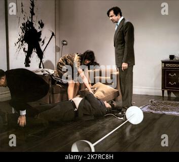 Elaine May & Walter Matthau film A New Leaf (1971) personnages : Henrietta Lowell, Henry Graham réalisateur : Elaine May 11 mars 1971 **AVERTISSEMENT** cette photographie est à usage éditorial seulement et est la propriété de ABC et/ou du photographe désigné par The film or production Company et ne peut être reproduite que par des publications en liaison avec la promotion du film ci-dessus. Un crédit obligatoire à ABC est requis. Le photographe doit également être crédité lorsqu'il est connu. Aucune utilisation commerciale ne peut être accordée sans autorisation écrite de The film Company. Banque D'Images