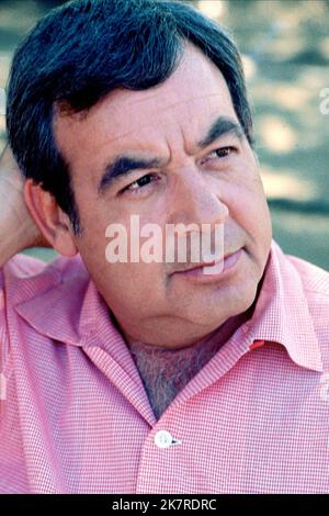 Tom Bosley Television: Happy Days (TV-Serie) personnages: Howard Cunningham USA 1974–1984, 15 janvier 1974 **AVERTISSEMENT** cette photographie est à usage éditorial exclusif et est le droit d'auteur d'ABC et/ou du photographe attribué par la Société de film ou de production et ne peut être reproduite que par des publications en conjonction avec la promotion du film ci-dessus. Un crédit obligatoire pour ABC est requis. Le photographe doit également être crédité lorsqu'il est connu. Aucune utilisation commerciale ne peut être accordée sans l'autorisation écrite de la Société du film. Banque D'Images