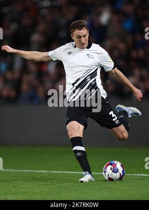 Derby, Angleterre, 18th octobre 2022. Craig Forsyth de Derby County pendant le match Papa Johns Trophy au Pride Park Stadium, Derby. Le crédit photo doit être lu : Darren Staples / Sportimage Banque D'Images