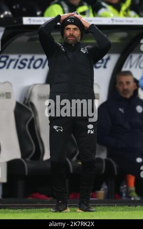 Derby, Angleterre, 18th octobre 2022. Paul Warne directeur du comté de Derby pendant le match Papa Johns Trophy au Pride Park Stadium, Derby. Le crédit photo doit être lu : Darren Staples / Sportimage Banque D'Images