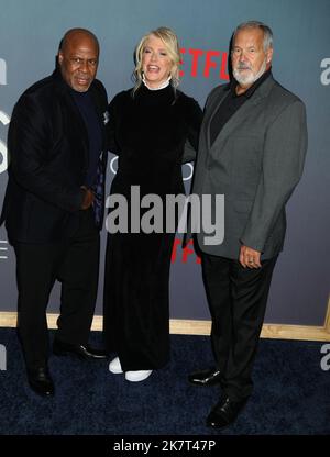 18 octobre 2022, New York, New York, Etats-Unis : DANIEL BALDWIN, AMY LOUGHREN et TIMOTHY BRAUN assistent à la projection spéciale de Netflix â€˜le bon Nurseâ€™ de New York au Théâtre de Paris. (Credit image: © Nancy Kaszerman/ZUMA Press Wire) Banque D'Images