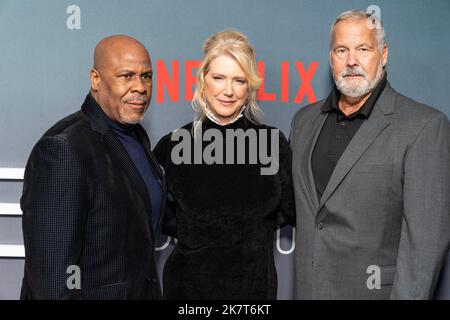 New York, États-Unis. 18th octobre 2022. Daniel Baldwin, Amy Loughren, Timothy Braun assister à la première Netflix de Good Nurse au Paris Theatre à New York sur 18 octobre 2022. (Photo de Lev Radin/Sipa USA) crédit: SIPA USA/Alay Live News Banque D'Images