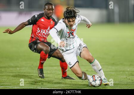 Ayase Ueda de cercle photographié en action lors d'un match de football entre RFC Seraing et cercle Brugge, mardi 18 octobre 2022 à Seraing, le 13 e jour de la première division de la « Jupiler Pro League » 2022-2023 du championnat belge. BELGA PHOTO BRUNO FAHY Banque D'Images