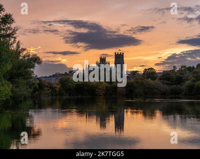 Coucher de soleil sur Ely, vue depuis les puits de Roswell Banque D'Images