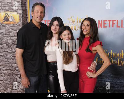 Los Angeles, États-Unis. 18th octobre 2022. Samantha Harris arrive à l'ÉCOLE DE Netflix POUR LE BIEN ET LE MAL première tenue au Regency Village Theatre à Westwood, CA le mardi, ?18 octobre 2022. (Photo par Sthanlee B. Mirador/Sipa USA) crédit: SIPA USA/Alay Live News Banque D'Images