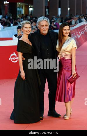 ROME, ITALIE - OCTOBRE 18 : Nicole Moscariello, Andrea Roncato et Giulia Elettra Gorietti assistent à la séance photo de 'la Californie' pendant le ROM 17th Banque D'Images