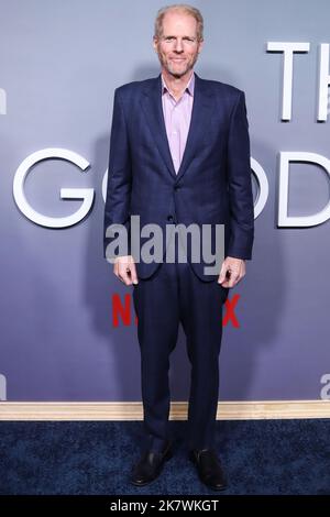 New York, États-Unis. 18th octobre 2022. MANHATTAN, NEW YORK, NEW YORK, États-Unis - OCTOBRE 18 : l'acteur américain Noah Emmerich arrive au New York Special screening of Netflix's 'The Good Nurse', qui s'est tenu au Paris Theatre on 18 octobre 2022 à Manhattan, New York, États-Unis. (Photo de Jordan Hinton/image Press Agency) Credit: Image Press Agency/Alay Live News Banque D'Images