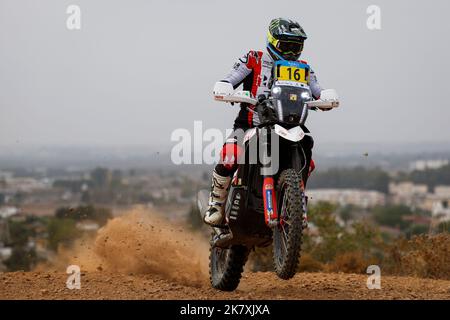 Séville, Espagne. 19th octobre 2022. 16 BRANCH Ross (bwa), Hero Motorsports Team Rally, Hero 450 Rally, FIM W2RC, moto, action pendant le Prologue du Rally Andalucia 2022, 4th Round du Championnat du monde de rallye-RAID FIA 2022, on 19 octobre 2022 à Séville, Espagne - photo Julien Delfosse/DPPI crédit: DPPI Media/Alay Live News Banque D'Images