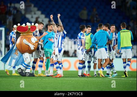 Real Sociedad Team pendant le match de la Liga entre Real Sociedad et RCD Mallorca a joué au stade Reale Arena de 19 octobre 2022 à San Sebastian, Espagne. (Photo de Cesar Ortiz / PRESSIN) Banque D'Images