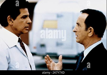 Don Adams Television : Get Smart (1960) réalisateur : Mel Brooks 18 septembre 1965 **AVERTISSEMENT** cette photographie est réservée à un usage éditorial et est protégée par les droits d'auteur de CBS TELEVISION et/ou du photographe désigné par la société de production et ne peut être reproduite que par des publications en liaison avec la promotion du film ci-dessus. Un crédit obligatoire à CBS TELEVISION est requis. Le photographe doit également être crédité lorsqu'il est connu. Aucune utilisation commerciale ne peut être accordée sans autorisation écrite de The film Company. Banque D'Images