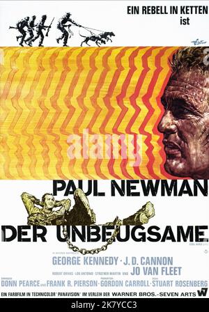 Paul Newman film: Cool Hand Luke (1962) personnages: Luke Directeur: Stuart Rosenberg 01 novembre 1967 **AVERTISSEMENT** cette photographie est à usage éditorial exclusif et est le copyright de WARNER BROS. Et/ou le photographe désigné par la Société de film ou de production et ne peut être reproduit que par des publications en conjonction avec la promotion du film ci-dessus. Crédit obligatoire pour WARNER BROS. est obligatoire. Le photographe doit également être crédité lorsqu'il est connu. Aucune utilisation commerciale ne peut être accordée sans l'autorisation écrite de la Société du film. Banque D'Images