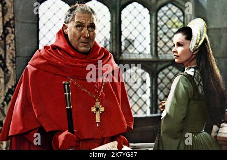 Anthony Quinn & Geneviève Bujold film : Anne des mille jours (1969) personnages : et Anne Boleyn Directrice : Charles Jarrott 18 décembre 1969 **AVERTISSEMENT** cette photographie est à usage éditorial exclusif et est le droit d'auteur d'UNIVERSAL et/ou du photographe assigné par la Société de film ou de production et ne peut être reproduite que par des publications en conjonction avec la promotion du film ci-dessus. Un crédit obligatoire pour UNIVERSEL est requis. Le photographe doit également être crédité lorsqu'il est connu. Aucune utilisation commerciale ne peut être accordée sans l'autorisation écrite de la Société du film. Banque D'Images