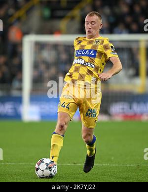 Brugges, Belgique. 19th octobre 2022. Christian Bruls (44) de STVV photographié lors d'un match de football belge de première division de Jupiler Pro League entre le Club Brugge KV et le Sint-Truidense VV le jour de match 13th de la saison 2022-2023 , le mercredi 19 octobre 2022 à Brugge , Belgique . PHOTO SPORTPIX | DAVID CATRY crédit: David Catry/Alay Live News Banque D'Images