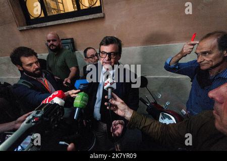 Rome, Italie, Italie. 18th octobre 2022. ROME, ITALIE - 18 OCTOBRE 2022 : le député Carlo Calenda et secrétaire du Groupe d'action fait des déclarations à la presse le 18 octobre 2022 à Rome, Italie. (Credit image: © Andrea Ronchini/Pacific Press via ZUMA Press Wire) Banque D'Images