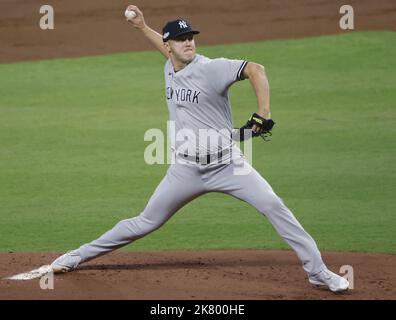 Houston, États-Unis. 19th octobre 2022. New York Yankees départ lanceur Jameson Taillon lance dans le premier repas contre les Astros de Houston dans le jeu une de leurs séries de championnat de Ligue américaine à minute Maid Park à Houston mercredi, 19 octobre 2022. Photo de John Angelillo/UPI crédit: UPI/Alay Live News Banque D'Images