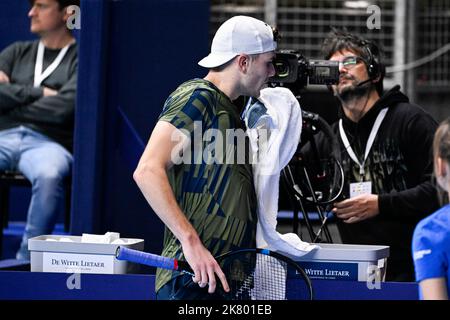 Anvers, Belgique. 19th octobre 2022. Jack Draper, Royaume-Uni, réagit lors du match de la finale des singles hommes 1/8 entre Hurkacz, Pologne, et Draper, Grande-Bretagne, lors du tournoi ATP européen Open de tennis, à Anvers, le mercredi 19 octobre 2022. BELGA PHOTO LAURIE DIEFFEMBACQ crédit: Belga News Agency/Alay Live News Banque D'Images