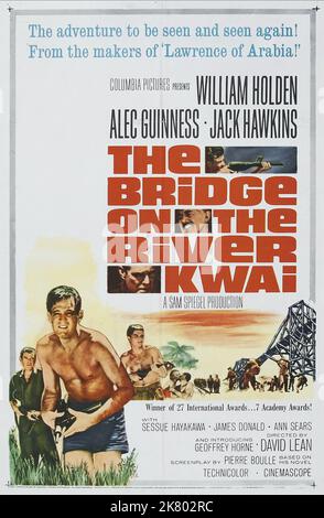 Film d'affiche : le pont sur la rivière Kwai (1959) Directeur : David Lean 02 octobre 1957 **AVERTISSEMENT** cette photographie est à usage éditorial exclusif et est le copyright de COLUMBIA et/ou le photographe assigné par la Société de film ou de production et ne peut être reproduite que par des publications dans le cadre de la promotion du film ci-dessus. Un crédit obligatoire pour LA COLOMBIE est requis. Le photographe doit également être crédité lorsqu'il est connu. Aucune utilisation commerciale ne peut être accordée sans l'autorisation écrite de la Société du film. Banque D'Images