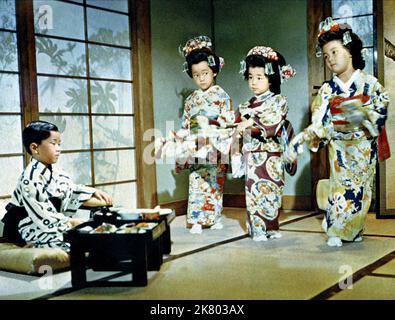 Scène avec Robert Hirano film: Geisha Boy (1958) personnages: AVEC Mitsuo Watanabe Directeur: Frank Tashlin 02 novembre 1958 **AVERTISSEMENT** cette photographie est destinée à un usage éditorial exclusif et est le droit d'auteur de PARAMOUNT et/ou du photographe assigné par la Société de film ou de production et ne peut être reproduite que par des publications dans le cadre de la promotion du film ci-dessus. Un crédit obligatoire pour PARAMOUNT est requis. Le photographe doit également être crédité lorsqu'il est connu. Aucune utilisation commerciale ne peut être accordée sans l'autorisation écrite de la Société du film. Banque D'Images