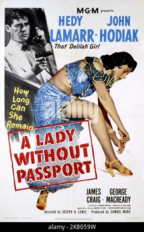 John Hodiak & Hedy Lamarr Poster film: A Lady Without Passport (1950) personnages: Peter Karczag INS aka Josef Gombush & Director: Joseph H. Lewis 03 août 1950 **AVERTISSEMENT** cette photographie est destinée à un usage éditorial exclusif et est le droit d'auteur de MGM et/ou du photographe assigné par la Société de film ou de production et ne peut être reproduite que par des publications en conjonction avec la promotion du film ci-dessus. Un crédit obligatoire pour MGM est requis. Le photographe doit également être crédité lorsqu'il est connu. Aucune utilisation commerciale ne peut être accordée sans l'autorisation écrite de la Société du film. Banque D'Images