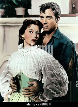 Rhonda Fleming & John Payne film: The Eagle and the Hawk (USA 1950) personnages: Madame Madeline Danzeeger & Capt. Todd Croyden Directeur: Lewis R. Foster 30 mai 1950 **AVERTISSEMENT** cette photographie est destinée à un usage éditorial seulement et est le droit d'auteur des IMAGES PARAMOUNT et/ou du photographe assigné par la Société de film ou de production et ne peut être reproduite que par des publications dans le cadre de la promotion du film ci-dessus. Un crédit obligatoire pour LES PHOTOS PARAMOUNT est requis. Le photographe doit également être crédité lorsqu'il est connu. Aucune utilisation commerciale ne peut être accordée sans l'autorisation écrite du Banque D'Images