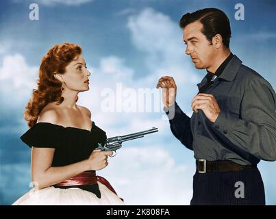 Rhonda Fleming & John Payne film: The Eagle and the Hawk (USA 1950) personnages: Madame Madeline Danzeeger & Capt. Todd Croyden Directeur: Lewis R. Foster 30 mai 1950 **AVERTISSEMENT** cette photographie est destinée à un usage éditorial seulement et est le droit d'auteur des IMAGES PARAMOUNT et/ou du photographe assigné par la Société de film ou de production et ne peut être reproduite que par des publications dans le cadre de la promotion du film ci-dessus. Un crédit obligatoire pour LES PHOTOS PARAMOUNT est requis. Le photographe doit également être crédité lorsqu'il est connu. Aucune utilisation commerciale ne peut être accordée sans l'autorisation écrite du Banque D'Images