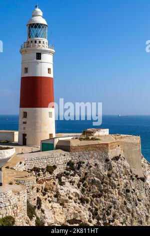 Gibraltar. Phare de Punta Europa dans le territoire sud du Rocher de Gibraltar. Royaume-Uni, Europe. Banque D'Images