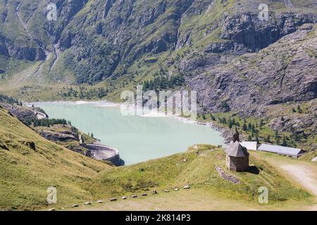 Stausee Margaritze (Margaritzenstausee), Carinthie, Autriche. Vue depuis Grossglockner High Alpine Road. Banque D'Images