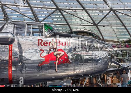 Hangar-7, Red Bull Aviation Museum, Salzbourg, Autriche Banque D'Images