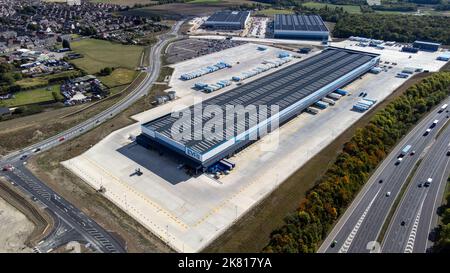 Barnsley Sheffield, 28th septembre 2022 : photo de drone aérienne du nouveau centre de distribution EVRI dans la ville de Sheffield, au Royaume-Uni, montrant le n Banque D'Images