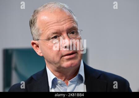 Stockholm, Suède. 20th octobre 2022. Président et chef de la direction de la société multinationale suédoise AB Volvo Martin Lundstedt a photographié lors d'une interview sur les résultats du troisième trimestre de la société, à Stockholm, en Suède, le 20 octobre 2022. Photo: Jonas Ekstromer/ TT/ code 10030 crédit: TT News Agency/Alay Live News Banque D'Images