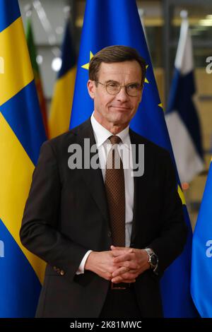 Bruxelles, Belgique. 20th octobre 2022. Le Premier ministre suédois Ulf Kristersson marche avec le président du Conseil européen Charles Michel avant une réunion au Conseil européen de Bruxelles, Belgique, le 20 octobre 2022. Crédit: ALEXANDROS MICHAILIDIS/Alamy Live News Banque D'Images