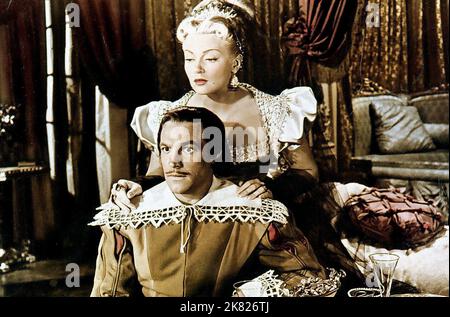 Gene Kelly & Lana Turner film: The Three Musketeers (USA 1948) personnages: D'Artagnan & Lady de Winter / Literaturverfilmung (basé sur le livre d'Alexandre Dumas) Directeur: George Sidney 19 octobre 1948 **AVERTISSEMENT** cette photographie est à usage éditorial exclusif et est le droit d'auteur de MGM et/ou le photographe assigné par la Société de film ou de production et ne peut être reproduite que par des publications en conjonction avec la promotion du film ci-dessus. Un crédit obligatoire pour MGM est requis. Le photographe doit également être crédité lorsqu'il est connu. Aucune utilisation commerciale ne peut être accordée sans autorisation écrite Banque D'Images