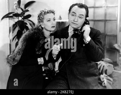 Anne Sothern & Edward G. Robinson film: Brother Orchid (1940) personnages: & Little John T. 'Johnny' Sarto réalisateur: Lloyd Bacon 07 juin 1940 **AVERTISSEMENT** cette photographie est à usage éditorial exclusif et est le copyright de WARNER BROS et/ou le photographe assigné par la Société du film ou de la production et ne peut être reproduite que par des publications dans le cadre de la promotion du film ci-dessus. Un crédit obligatoire pour WARNER BROS est requis. Le photographe doit également être crédité lorsqu'il est connu. Aucune utilisation commerciale ne peut être accordée sans l'autorisation écrite de la Société du film. Banque D'Images