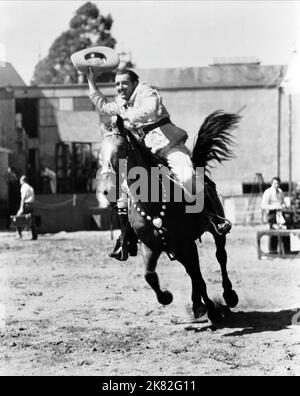 Preston Foster film: Annie Oakley (USA 1935) personnages: Toby Walker Directeur: George Stevens 15 novembre 1935 **AVERTISSEMENT** cette photographie est à usage éditorial exclusif et est le droit d'auteur de RKO RADIO IMAGES et/ou le photographe assigné par la Société du film ou de la production et ne peut être reproduit que par des publications dans le cadre de la promotion du film ci-dessus. Un crédit obligatoire pour LES IMAGES DE LA RADIO RKO est requis. Le photographe doit également être crédité lorsqu'il est connu. Aucune utilisation commerciale ne peut être accordée sans l'autorisation écrite de la Société du film. Banque D'Images